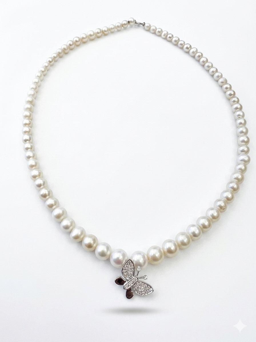 Natural free Pearl Necklace with Diamond Gold Pendant