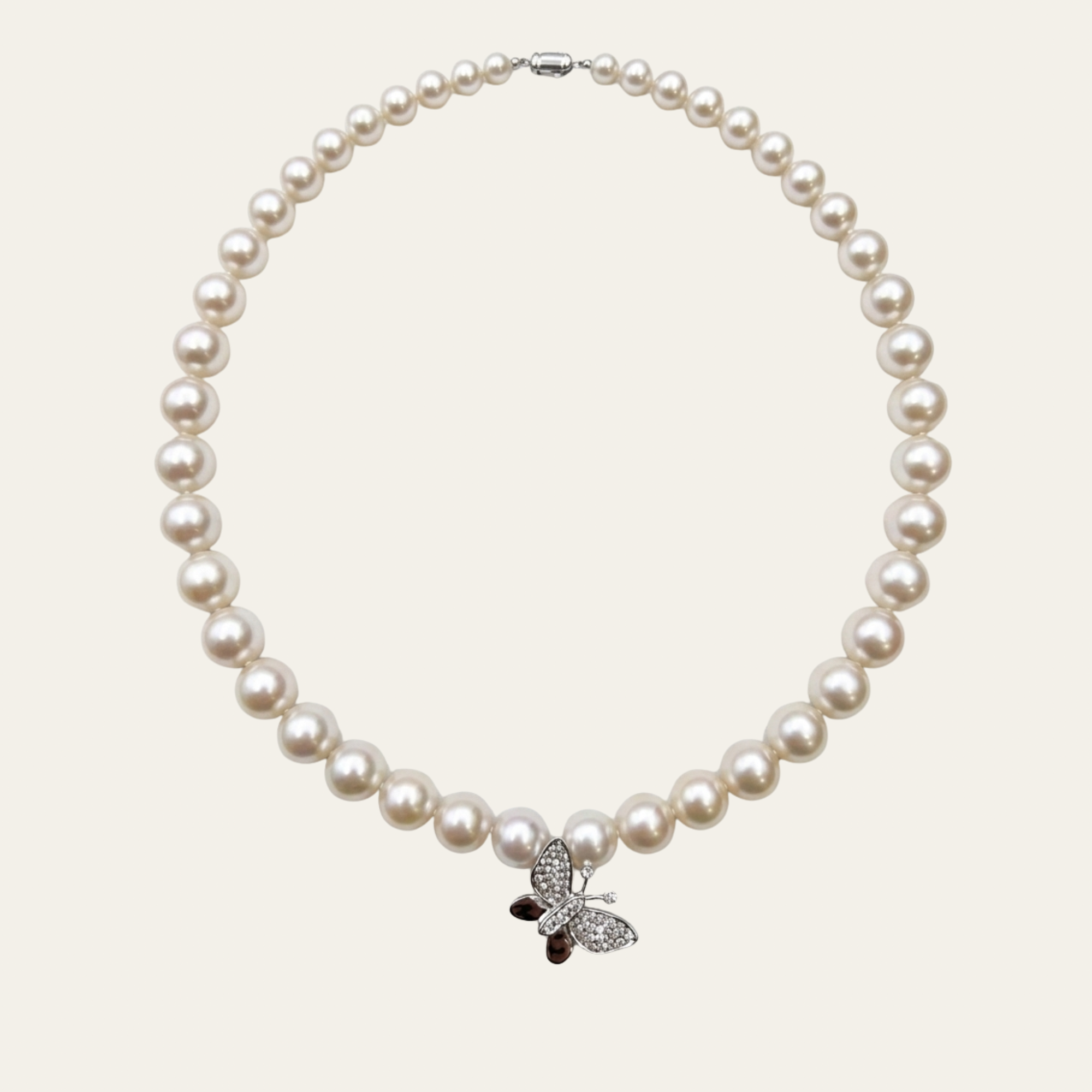 Natural free Pearl Necklace with Diamond Gold Pendant